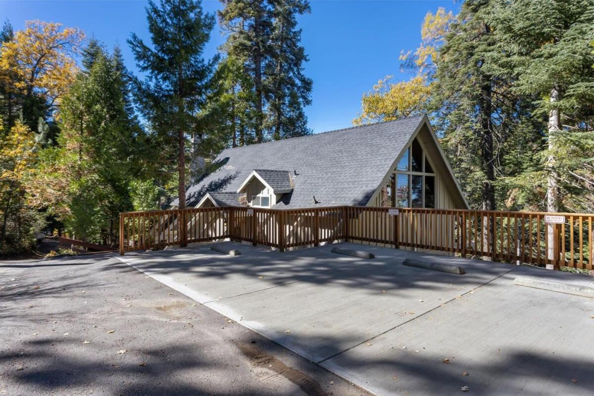 Snowflower Cabin Modern Luxe, 2 Level, 1500 Sqft, Ac, View, Dogs, Walk To Village Лейк Ароухед Екстериор снимка